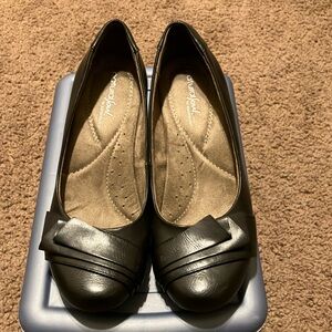 Women’s size 9 M Naturalalizer wedge shoes excellent shape